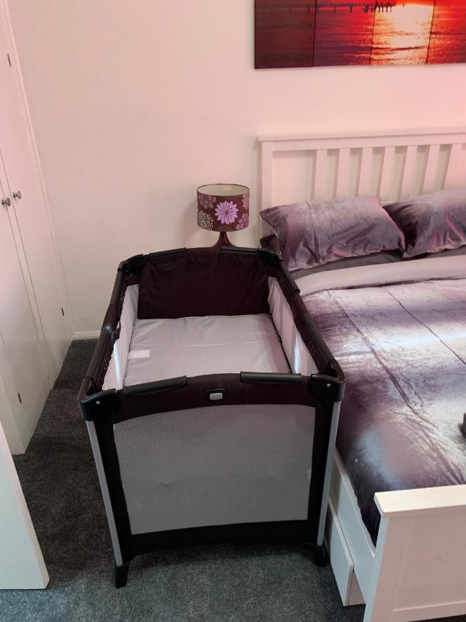 2 Bed 1St Floor Apartment-Own Entrance & Parking Portsmouth Ngoại thất bức ảnh